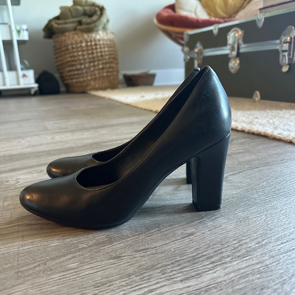 Women’s Black Uniform Heels